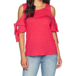 NWOT CeCe Knotted Cold Shoulder Fuchsia Pink Top